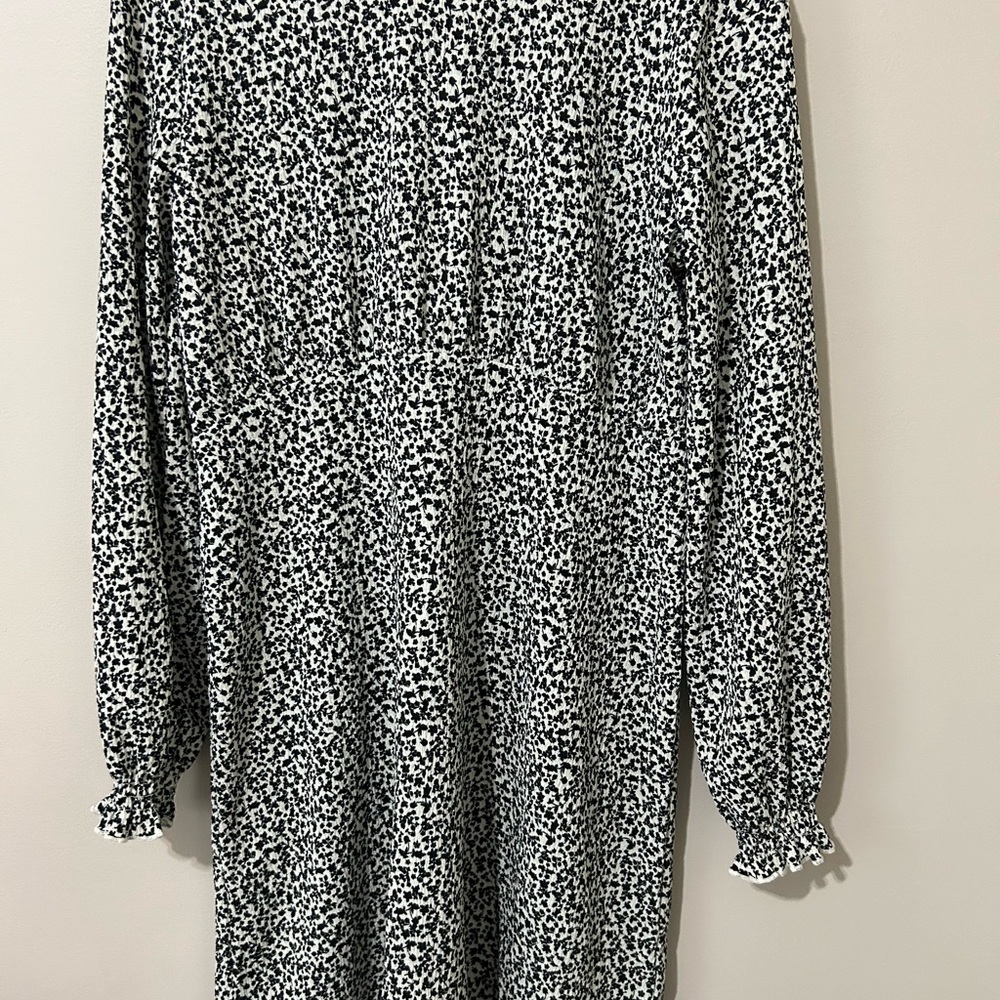 Girls Black and White Patterned Long Sleeve Dress